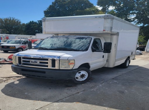 Used 2010 14 ' Box Truck for sale