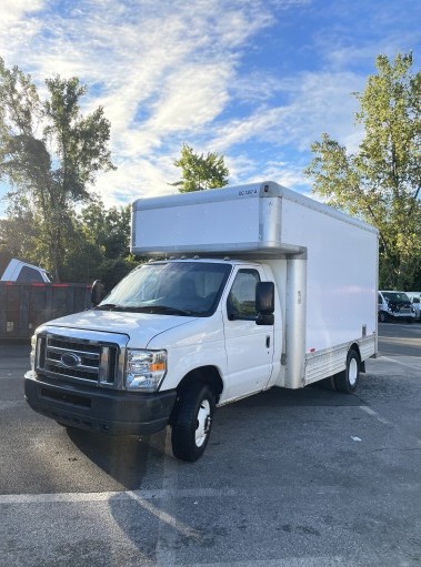 Used 2012 14 ' Box Truck for sale