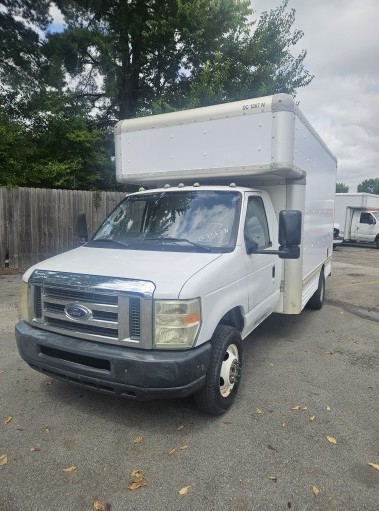 Used 2010 14 ' Box Truck for sale