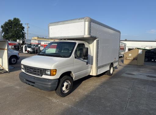 Used 2006 14 ' Box Truck for sale