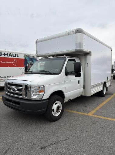 Used 2009 14 ' Box Truck for sale