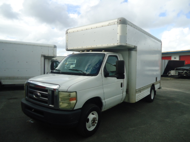 Used 2010 14 ' Box Truck for sale