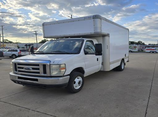 Used 2009 14 ' Box Truck for sale
