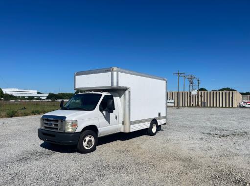 Used 2008 14 ' Box Truck for sale