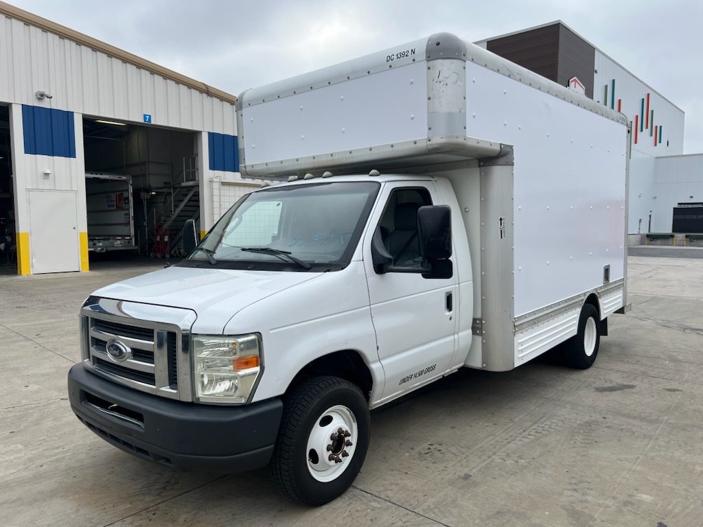 Used 2010 14 ' Box Truck for sale