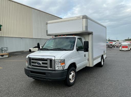 Used 2009 14 ' Box Truck for sale