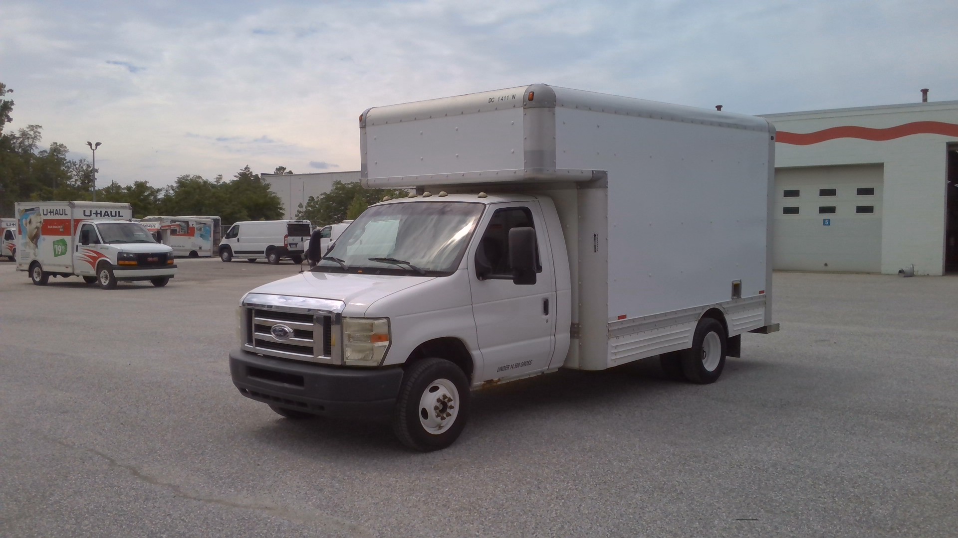 Used 2010 14 ' Box Truck for sale
