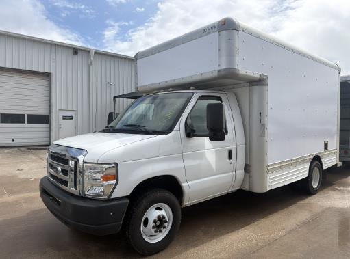 Used 2010 14 ' Box Truck for sale
