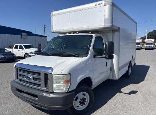 Used 2009 14 ' Box Truck for sale