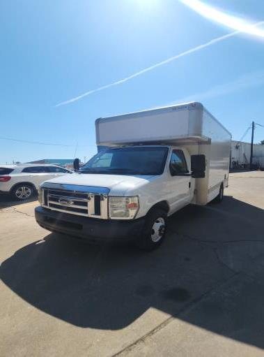 Used 2010 14 ' Box Truck for sale