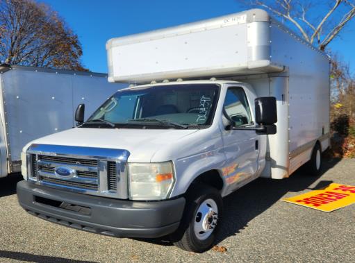 Used 2008 14 ' Box Truck for sale