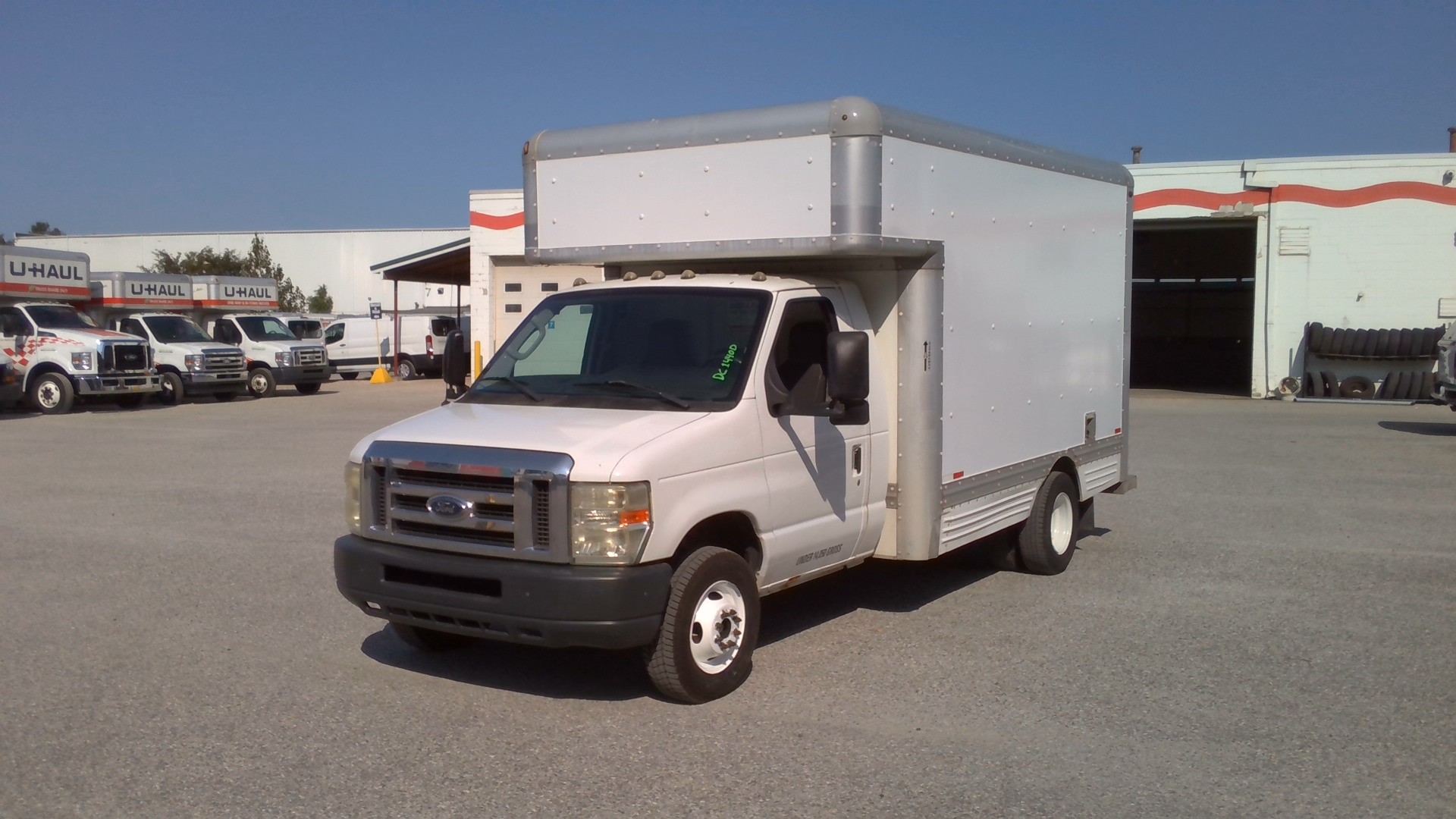 Used 2009 14 ' Box Truck for sale