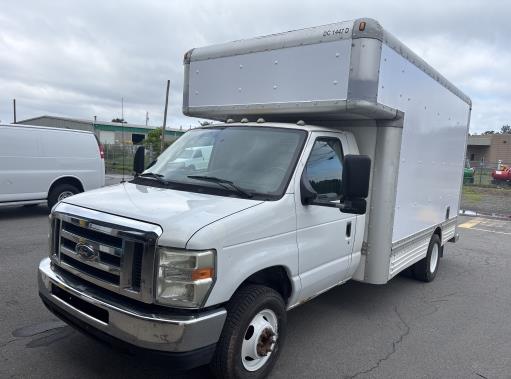 Used 2009 14 ' Box Truck for sale