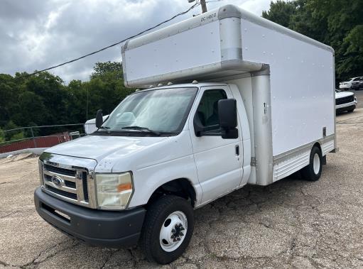 Used 2009 14 ' Box Truck for sale