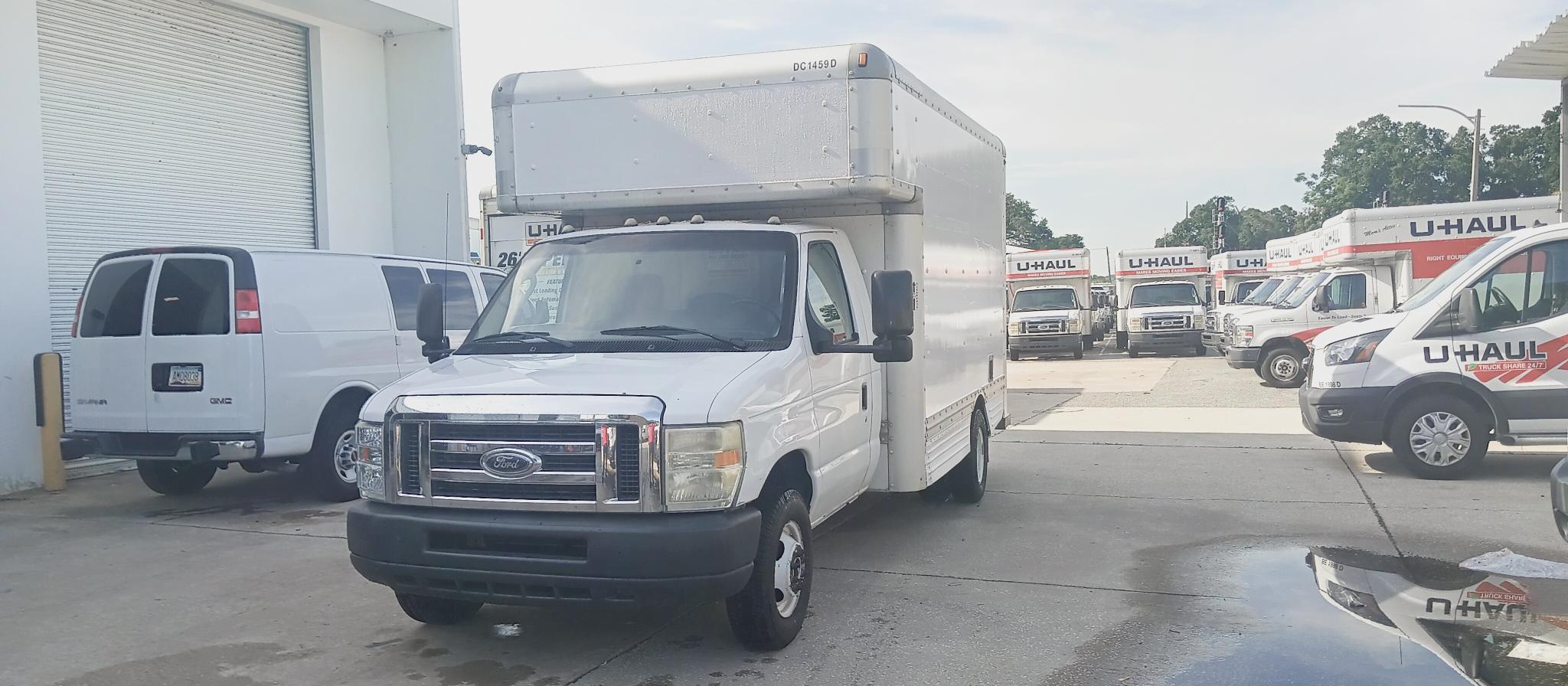 Used 2009 14 ' Box Truck for sale