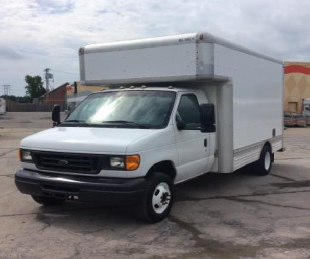 Used 2007 14 ' Box Truck for sale