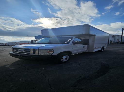 Used 2010 14 ' Box Truck for sale