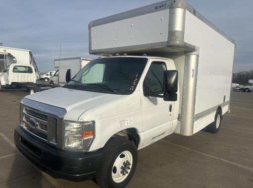 Used 2008 14 ' Box Truck for sale