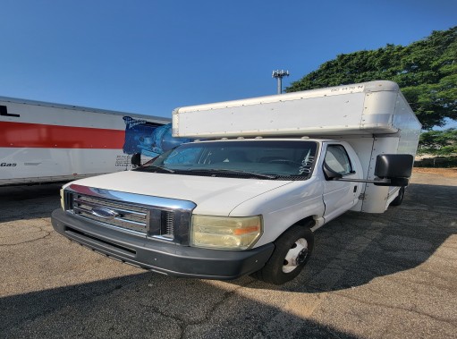 Used 2010 14 ' Box Truck for sale
