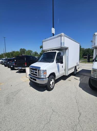 Used 2009 14 ' Box Truck for sale