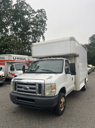 Used 2009 14 ' Box Truck for sale