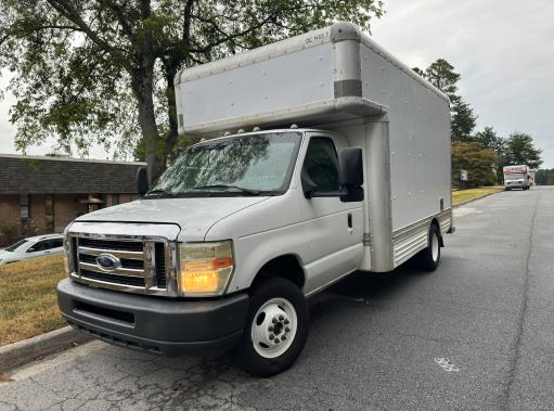 Used 2008 14 ' Box Truck for sale