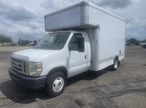 Used 2010 14 ' Box Truck for sale