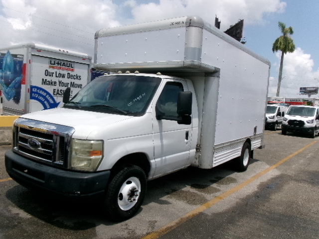 Used 2010 14 ' Box Truck for sale