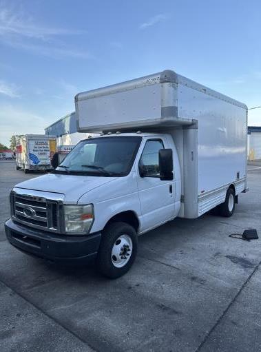 Used 2009 14 ' Box Truck for sale