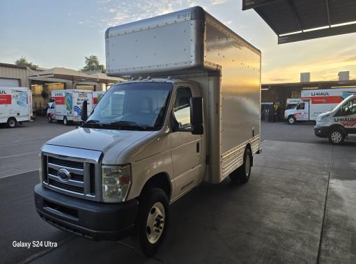 Used 2009 14 ' Box Truck for sale