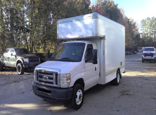 Used 2009 14 ' Box Truck for sale
