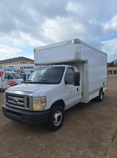 Used 2008 14 ' Box Truck for sale