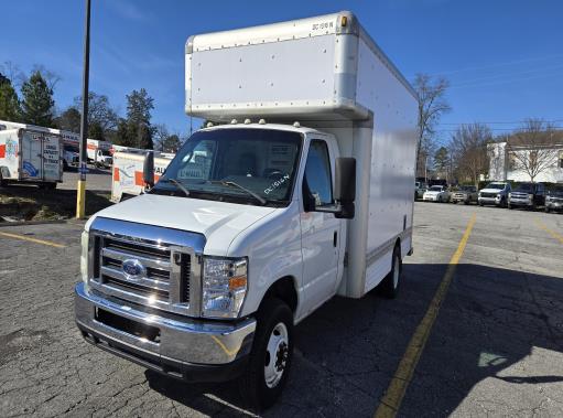 Used 2010 14 ' Box Truck for sale