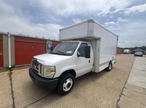 Used 2010 14 ' Box Truck for sale