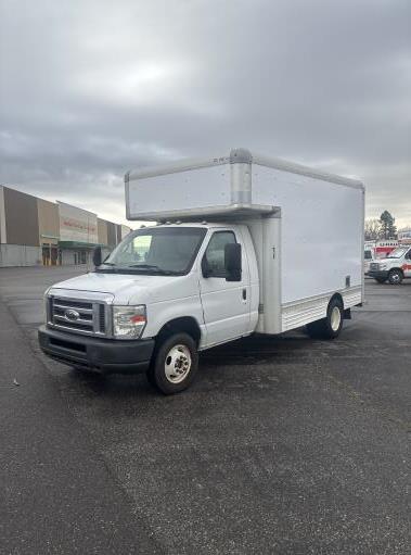 Used 2010 14 ' Box Truck for sale