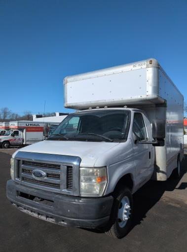 Used 2009 14 ' Box Truck for sale