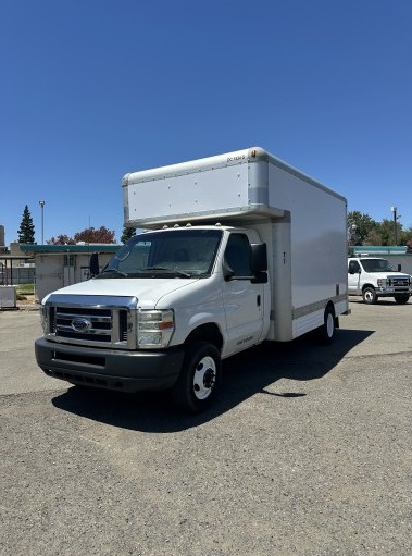 Used 2012 14 ' Box Truck for sale