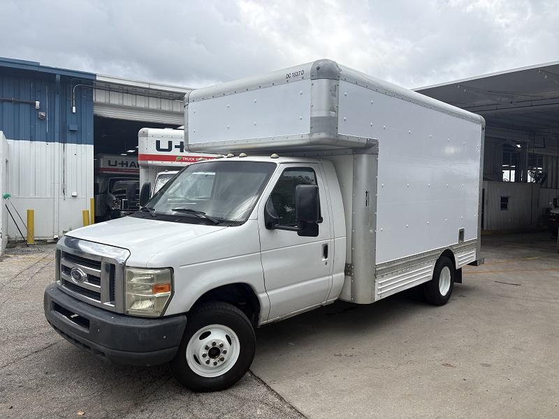 Used 2009 14 ' Box Truck for sale