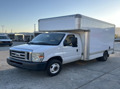 Used 2009 14 ' Box Truck for sale