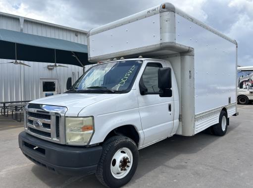 Used 2008 14 ' Box Truck for sale