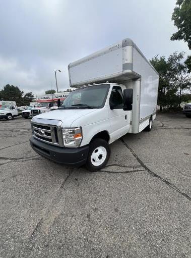 Used 2009 14 ' Box Truck for sale