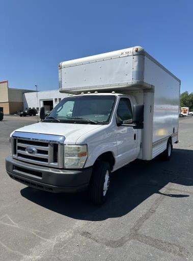 Used 2008 14 ' Box Truck for sale