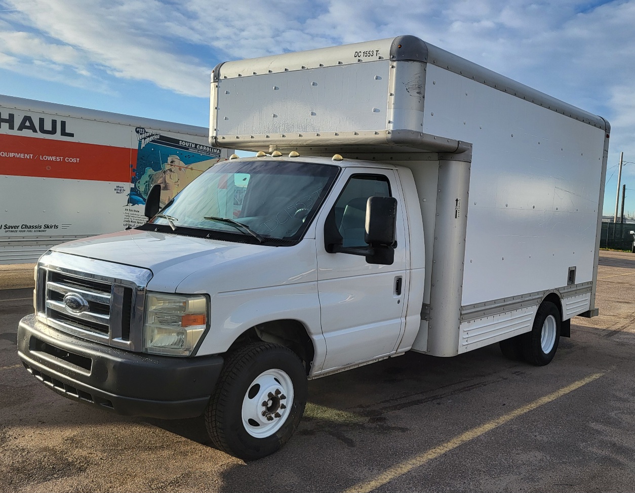 Used 2008 14 ' Box Truck for sale