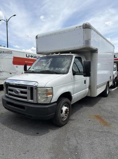 Used 2009 14 ' Box Truck for sale