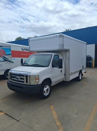 Used 2008 14 ' Box Truck for sale