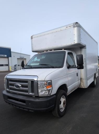 Used 2010 14 ' Box Truck for sale