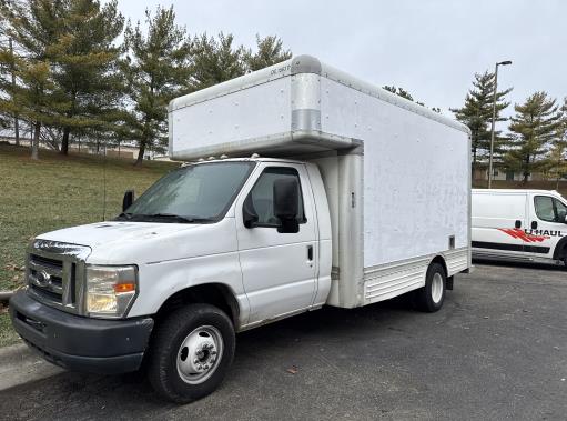 Used 2009 14 ' Box Truck for sale