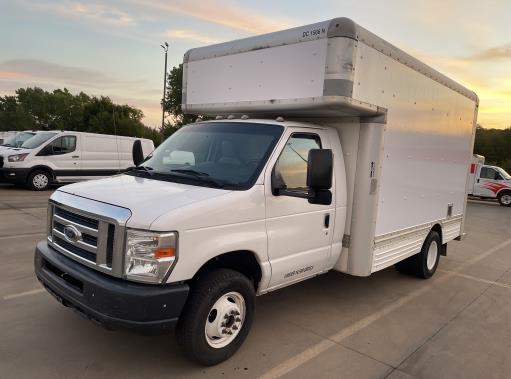 Used 2010 14 ' Box Truck for sale