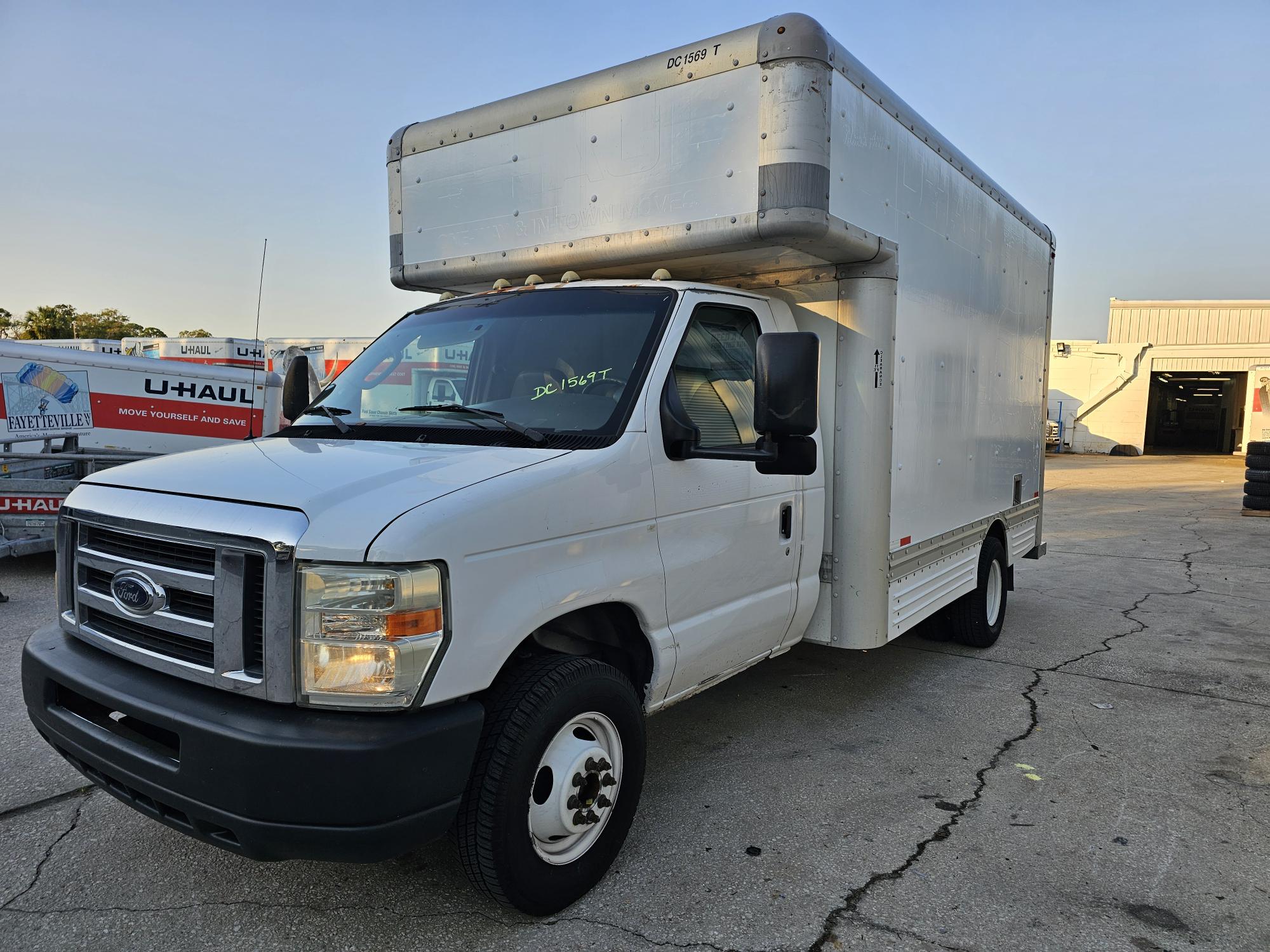 Used 2008 14 ' Box Truck for sale