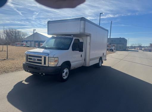 Used 2008 14 ' Box Truck for sale